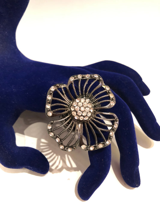 Rhinestone Flower Ring