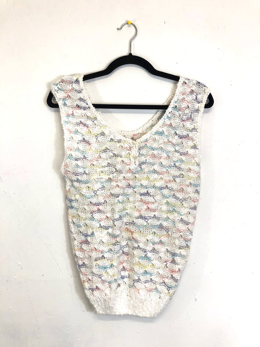 Wye Oaks Pastel Sleeveless Pearl Button Sweater (Deadstock)