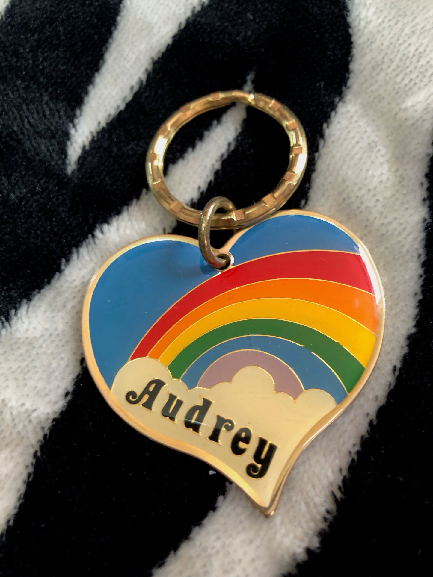 80s Rainbow Heart Name Keychain (Audrey)
