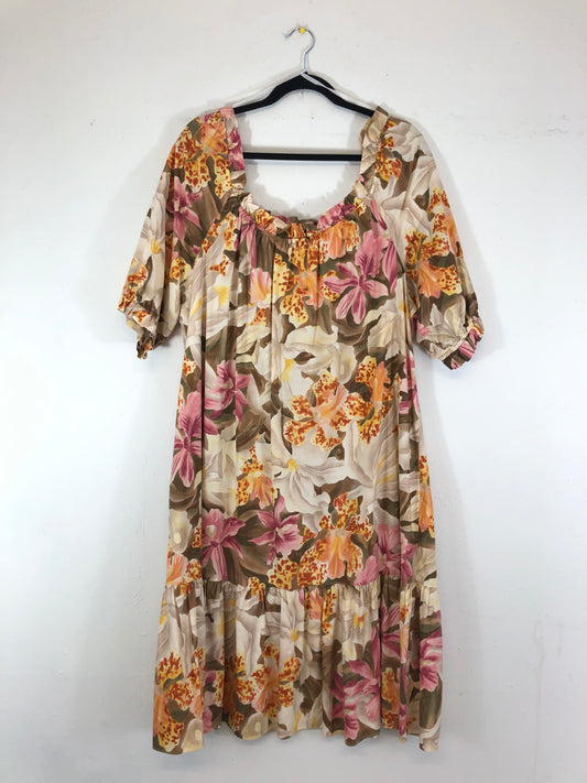Hilo Hattie Hawaiian Dress