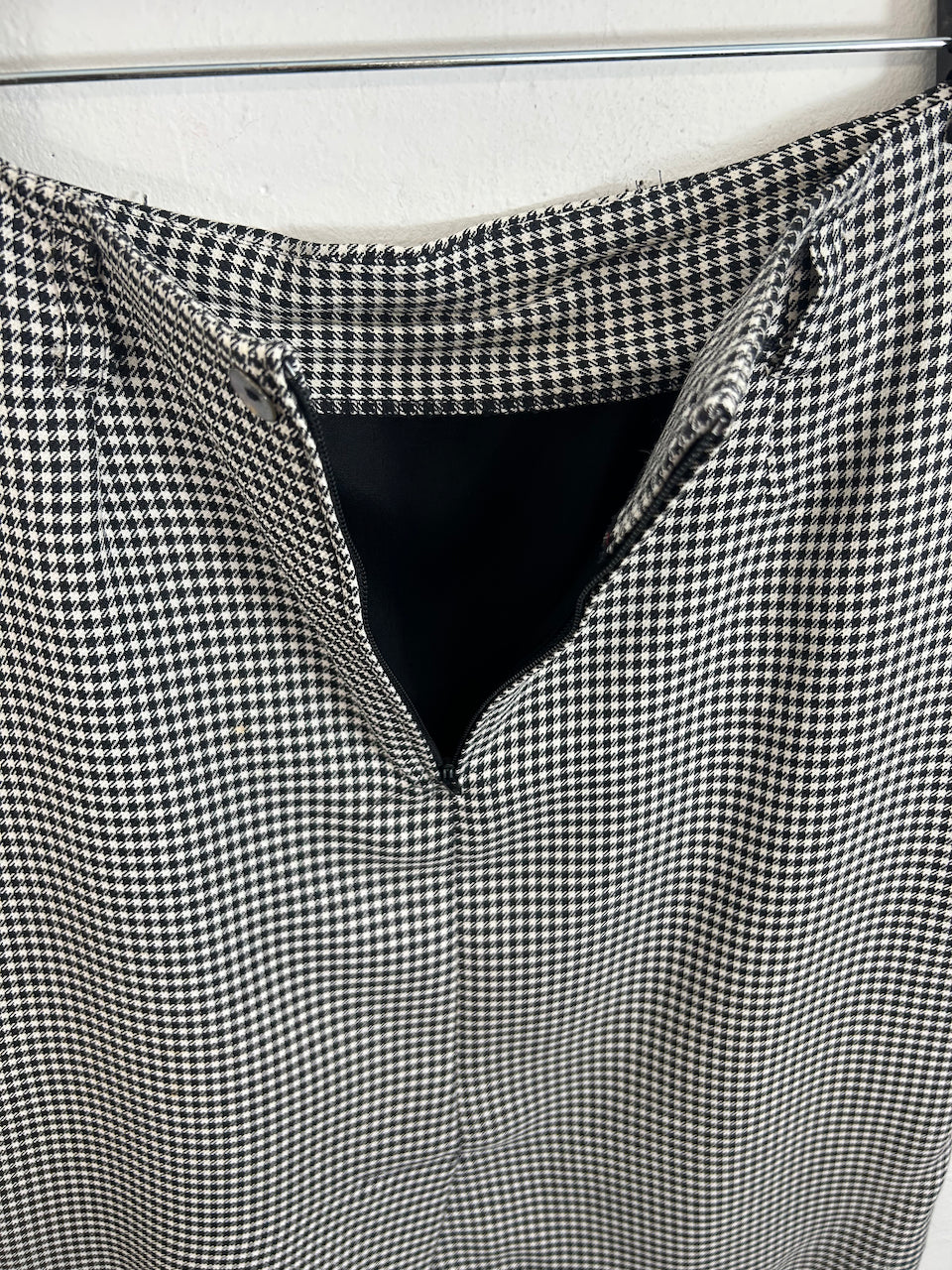 Lew Magram Collection New York Skirt