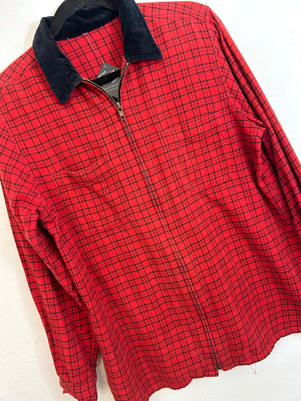 Red & Black Plaid Zip-Up Jacket with Velvet Collar