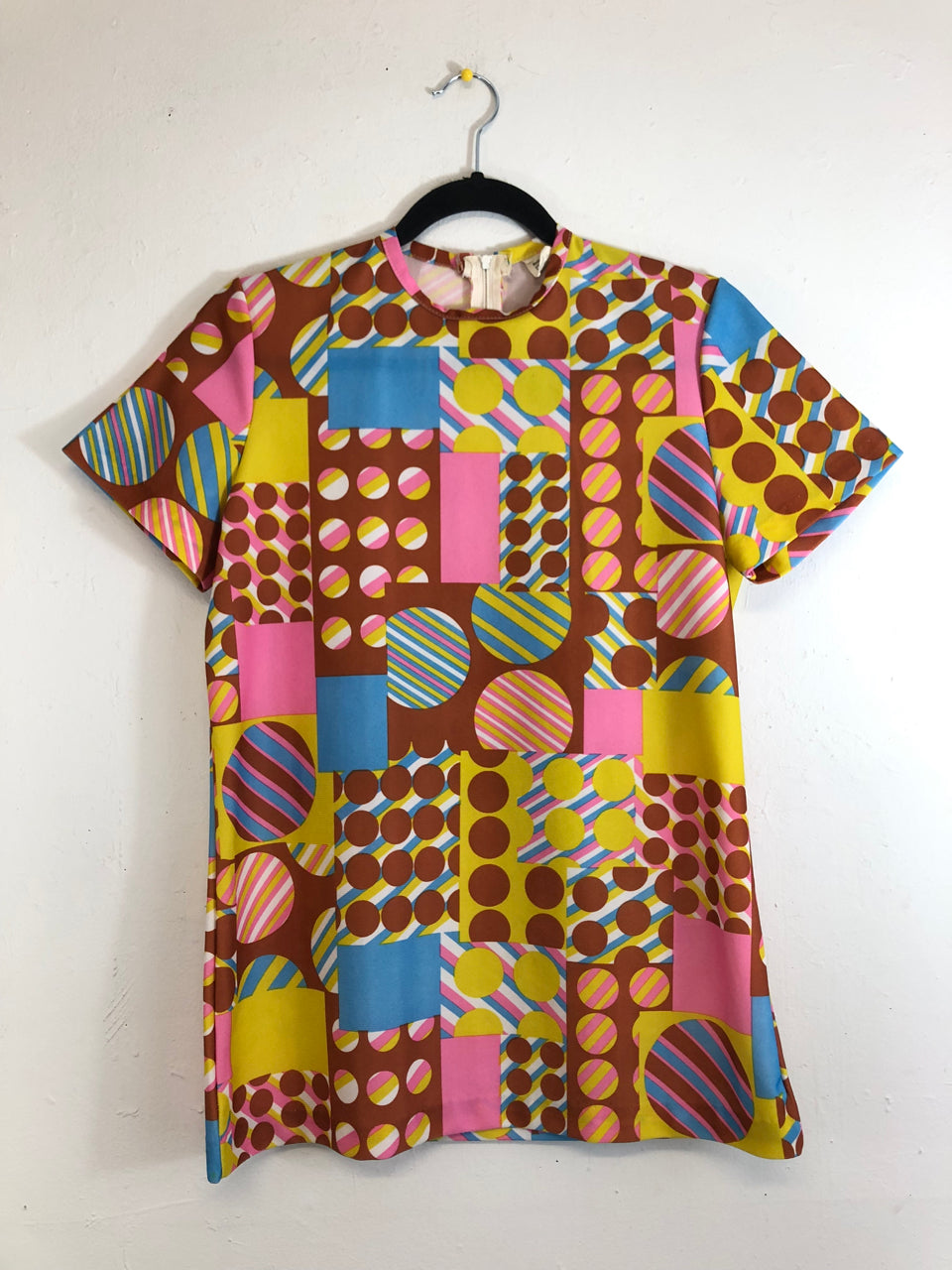 Abstract Polka Dots 70s Top