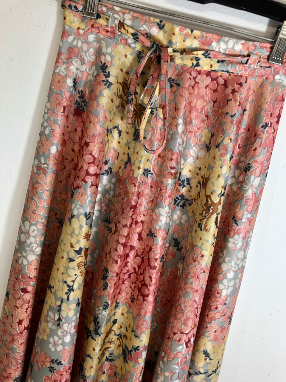 Floral 70s Belted Skirt