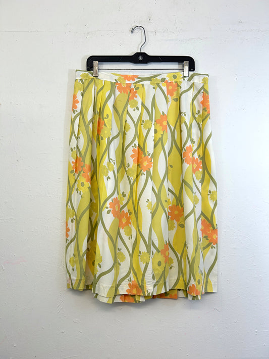 Floral Print Pleated Skirt