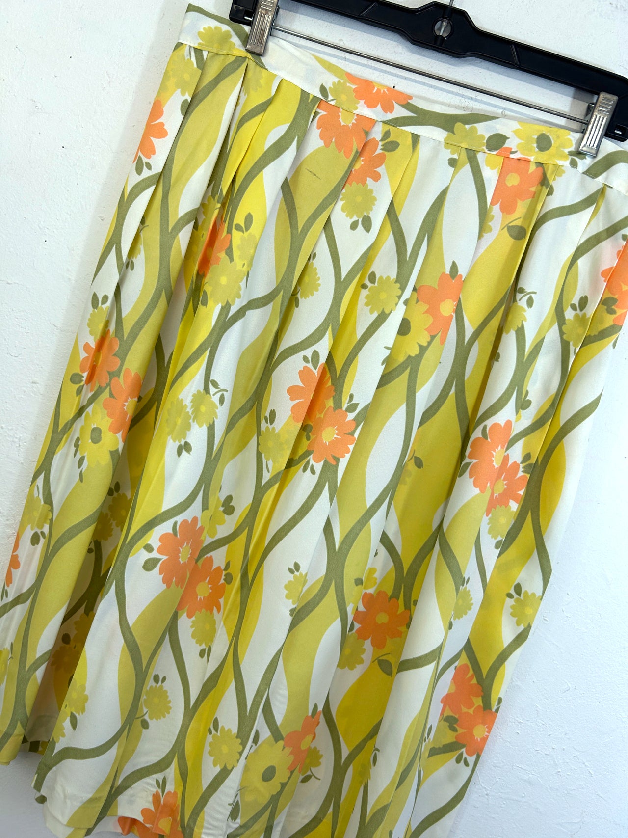 Floral Print Pleated Skirt