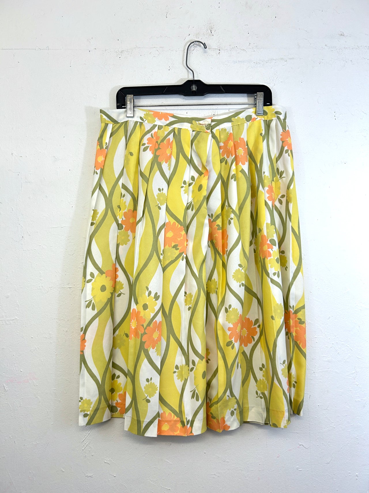 Floral Print Pleated Skirt