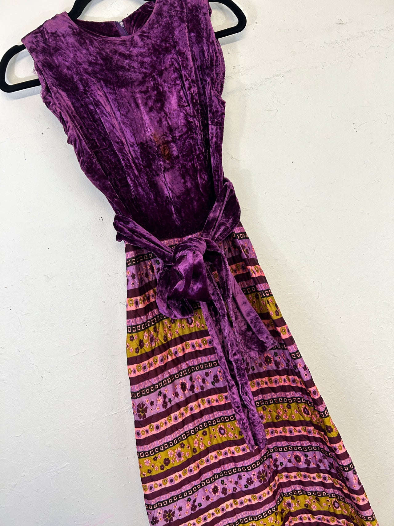 Velvet & Quilted 70s Maxi Dress w/Belt