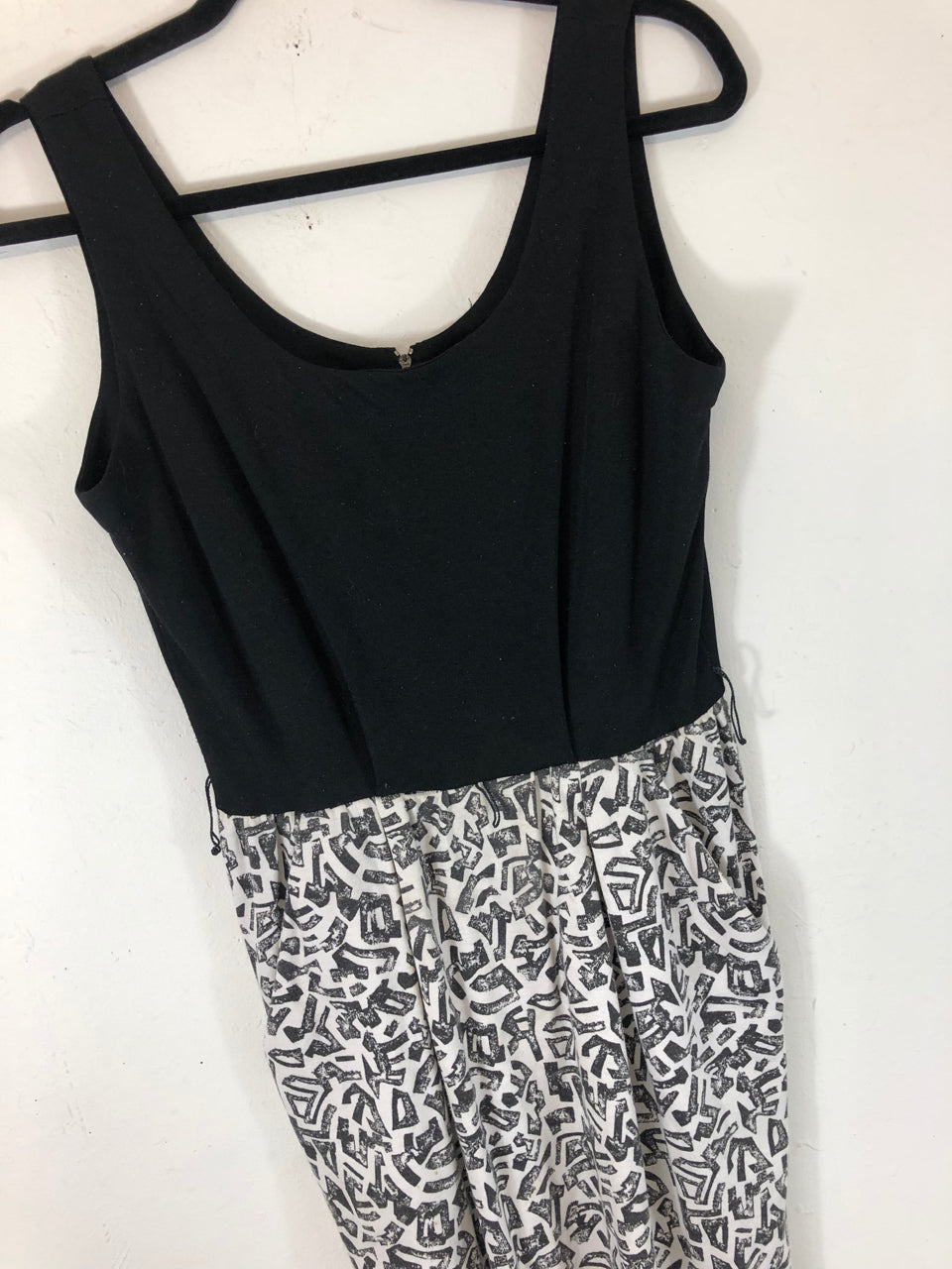 Black & White Abstract 80s Dress