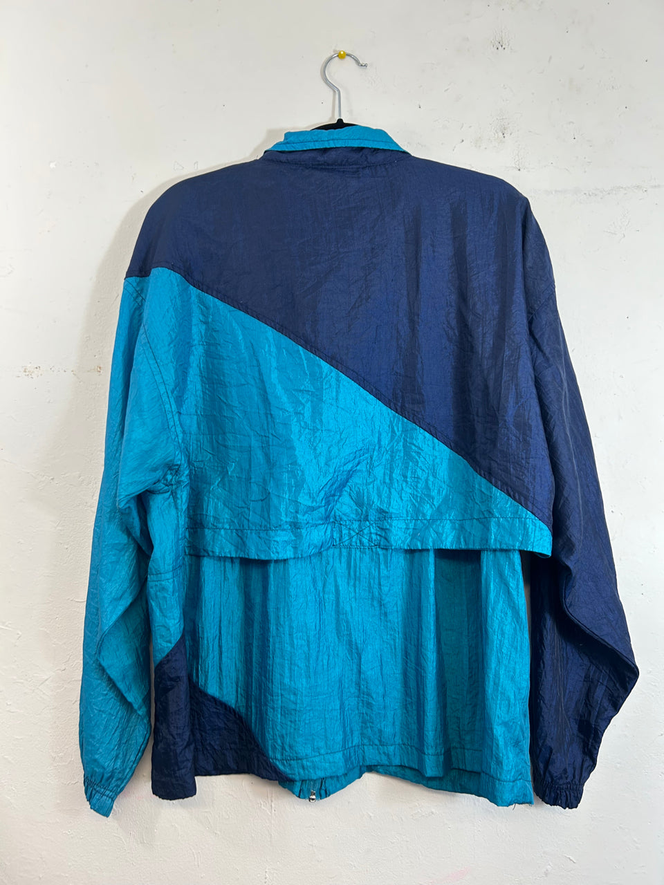 Vengo Windbreaker