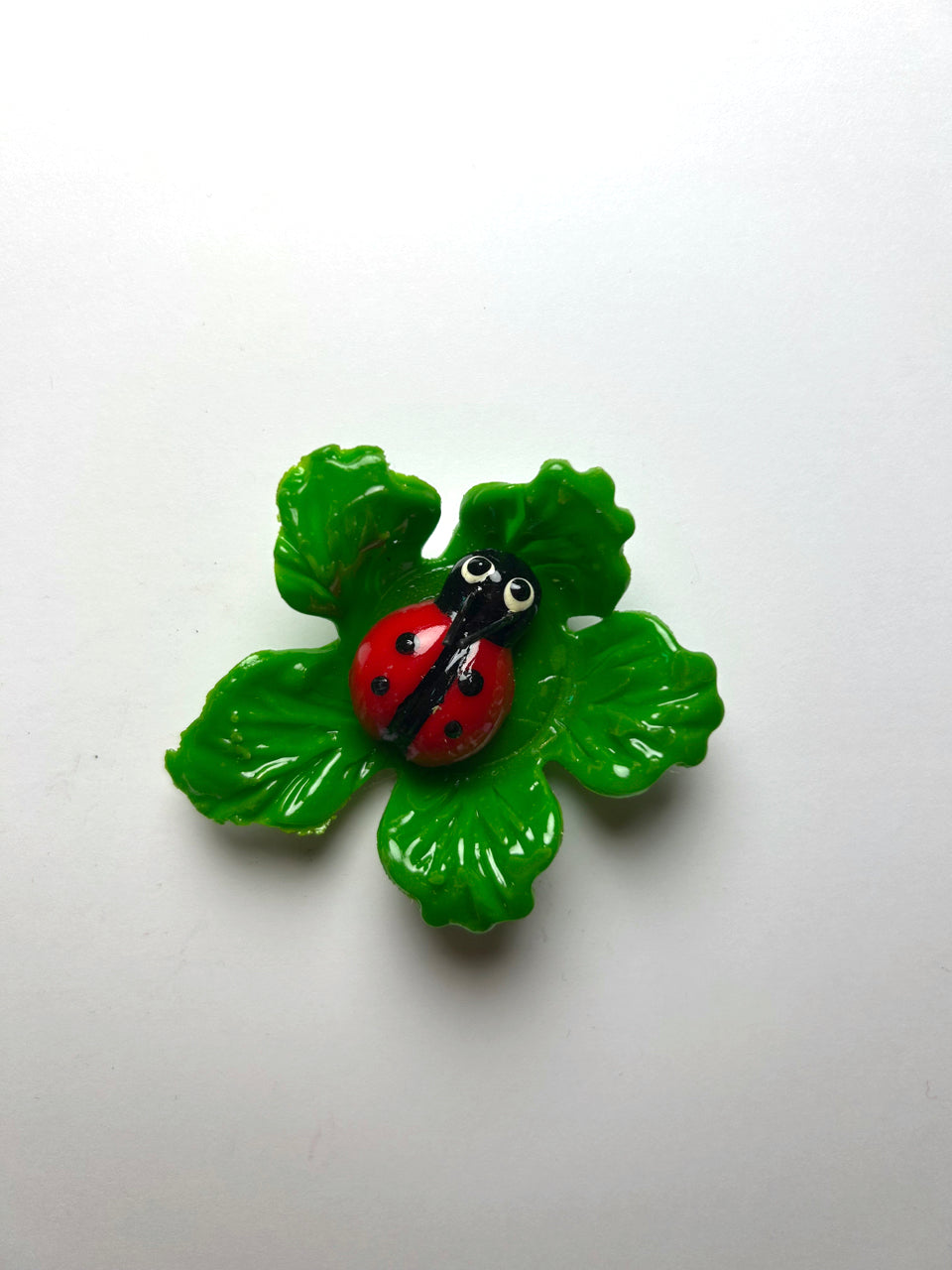 Magnet - Ladybug on Leaf