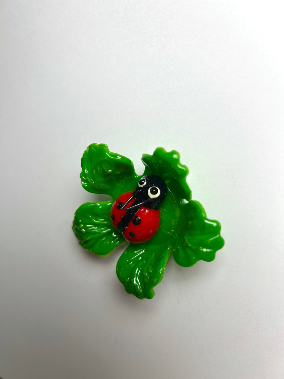 Magnet - Ladybug on Leaf