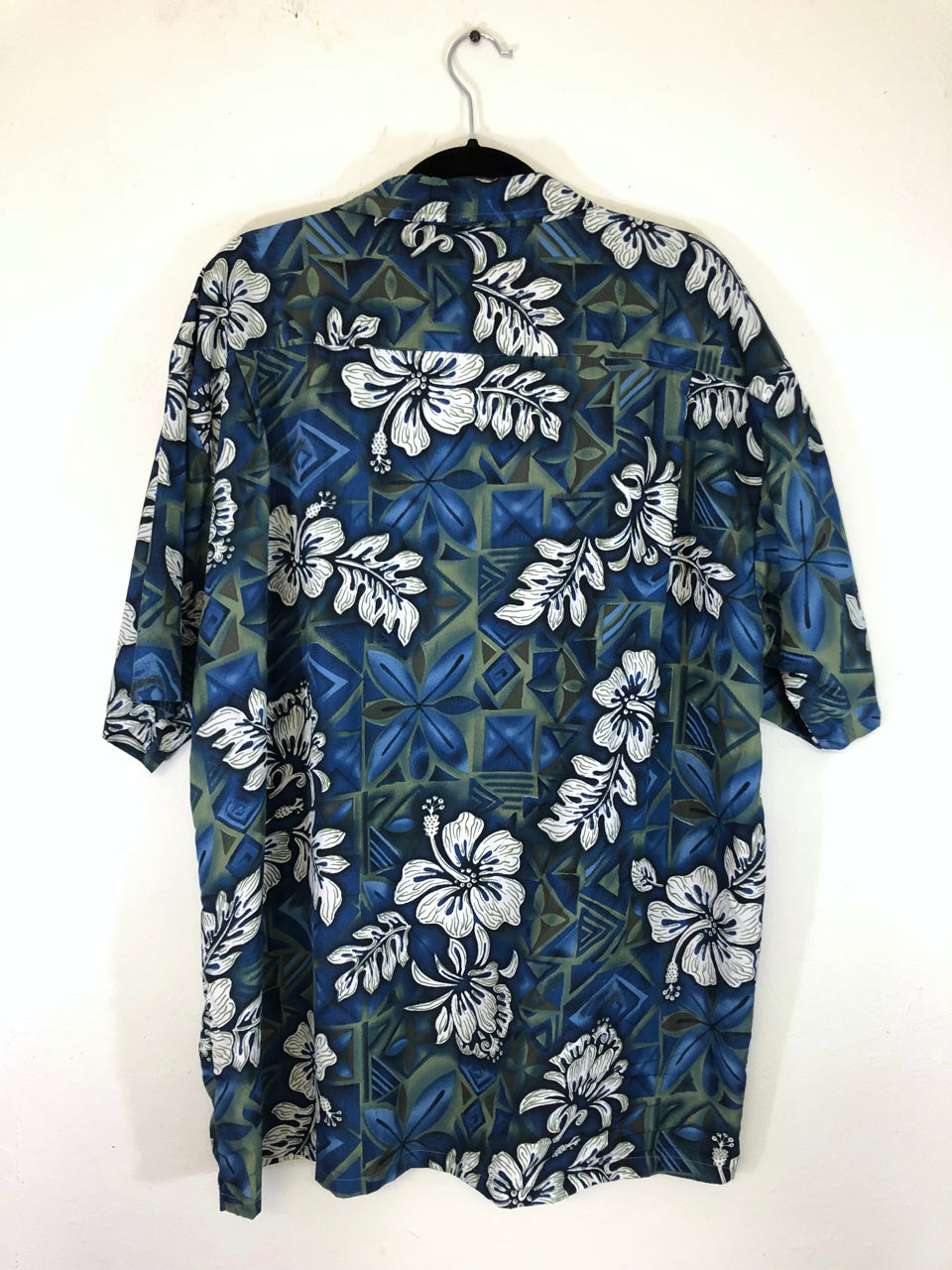 Maui Trading Company Hawaiian Shirt